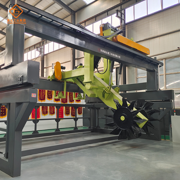 轮盘翻堆机3.jpg 轮盘翻堆机3.jpg